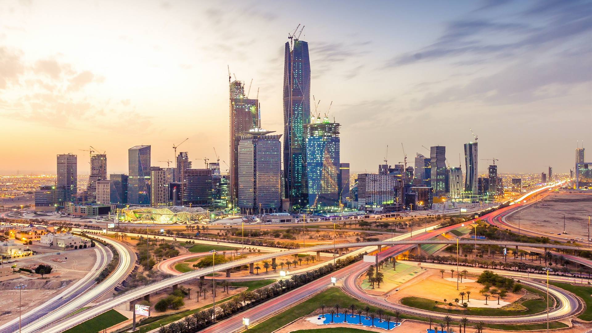 الشؤون التجارية والعقود